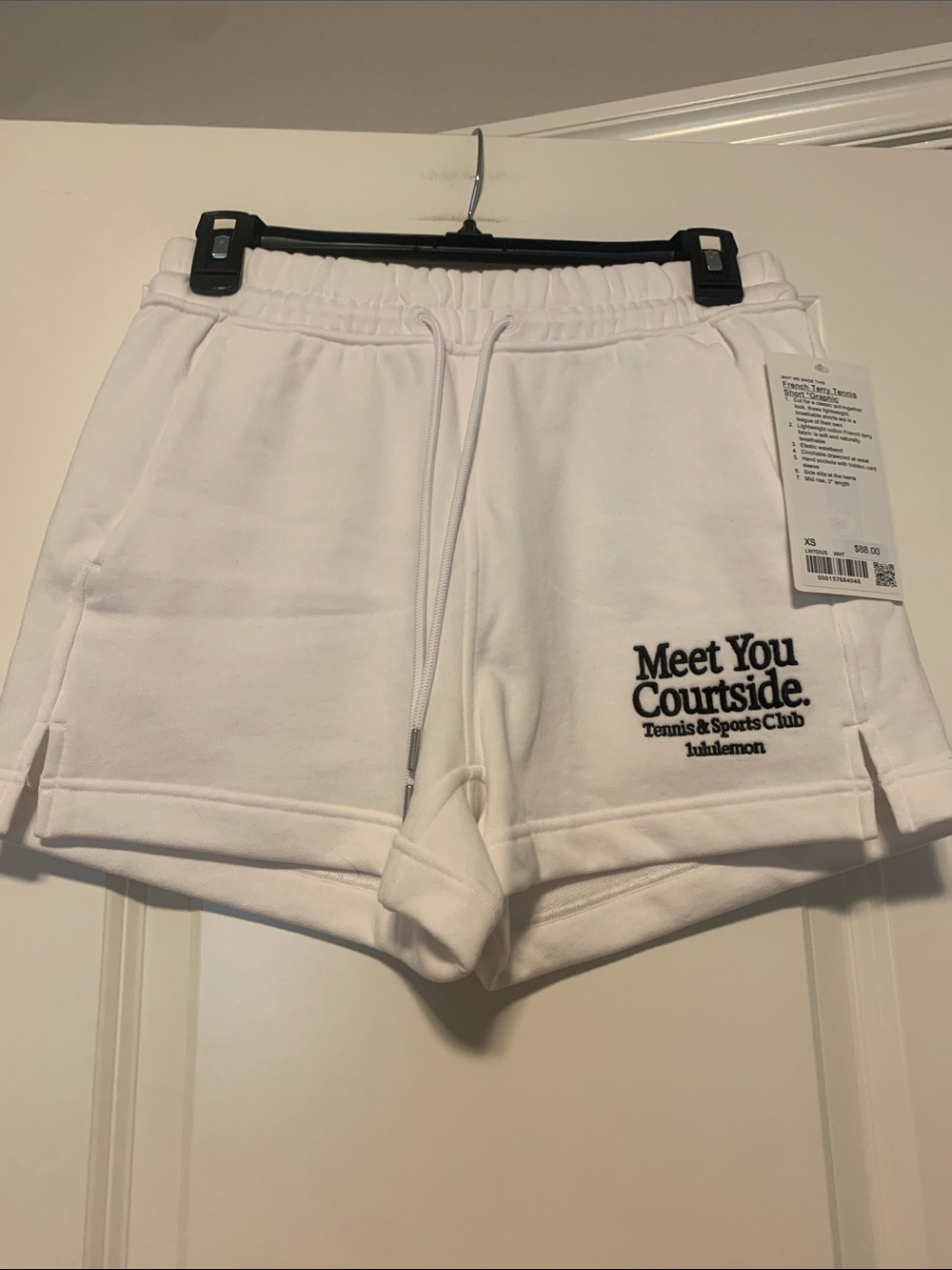 lululemon athletica White French Terry Tennis Short Sz XS, NWT